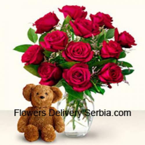 11 Rode Rozen met Schattige 12 Inch Teddy